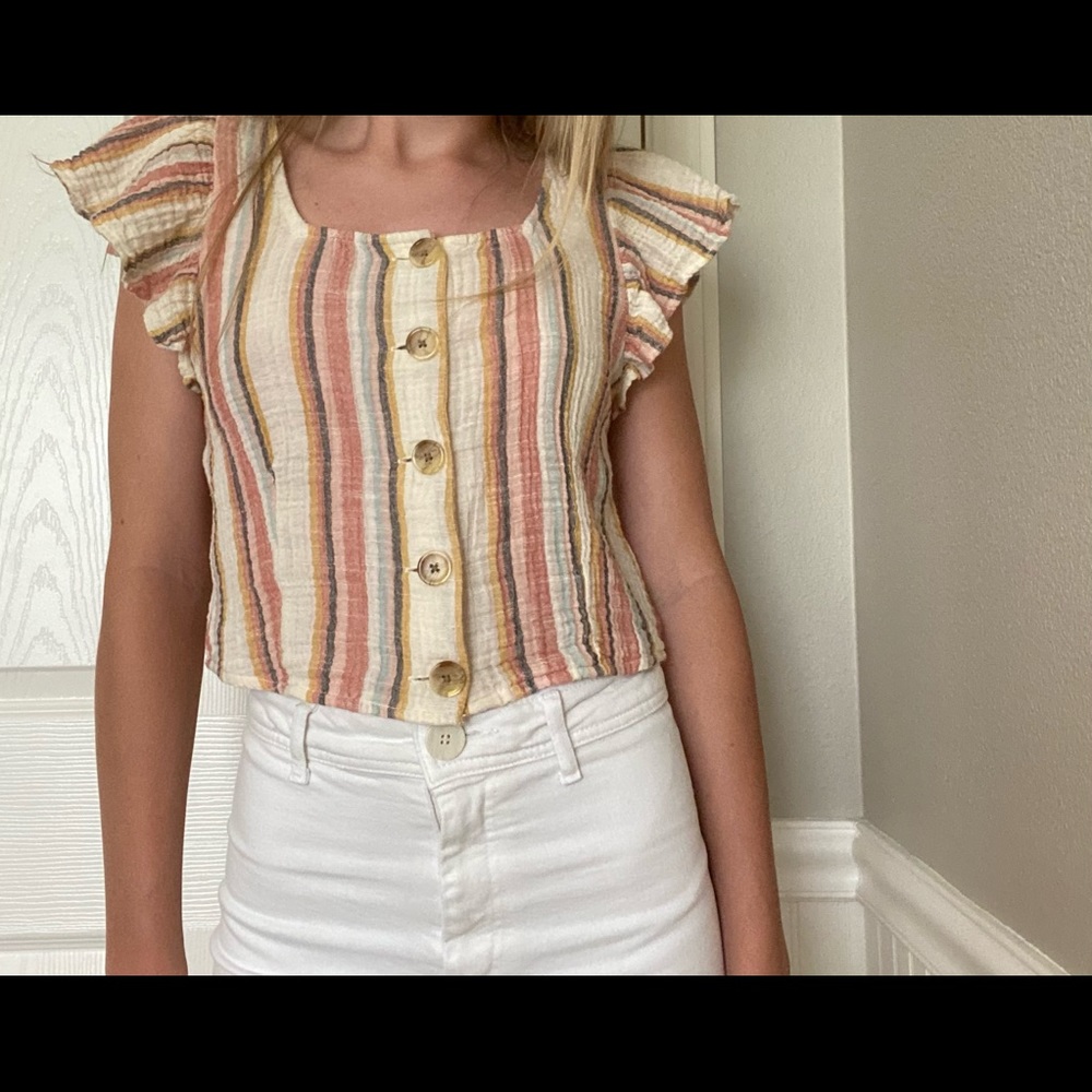 Super cute top!